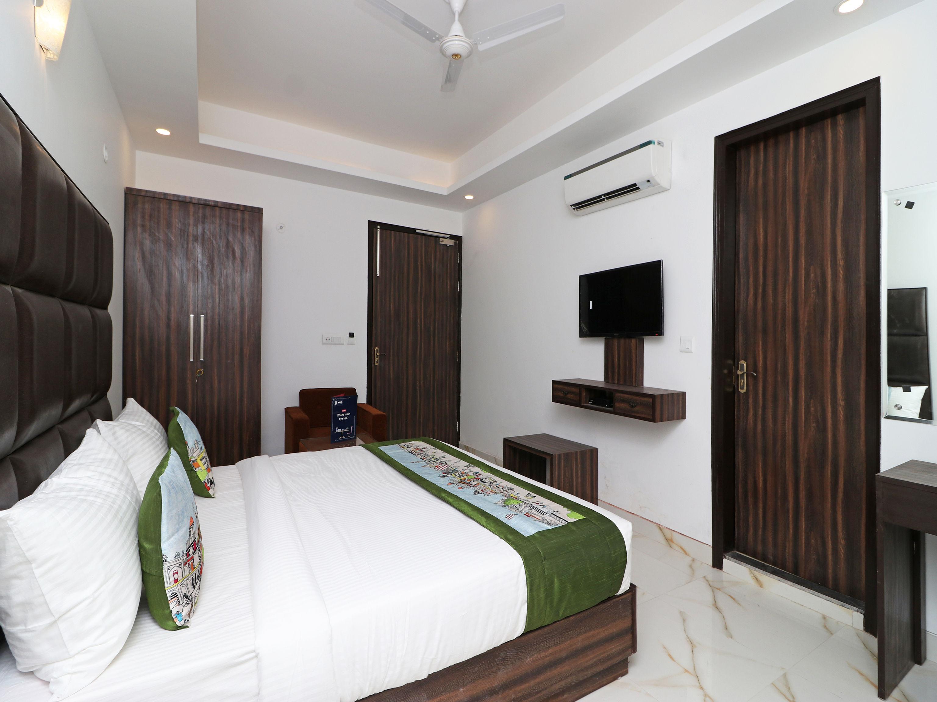 Hotel O Aamara Yeni Delhi Dış mekan fotoğraf