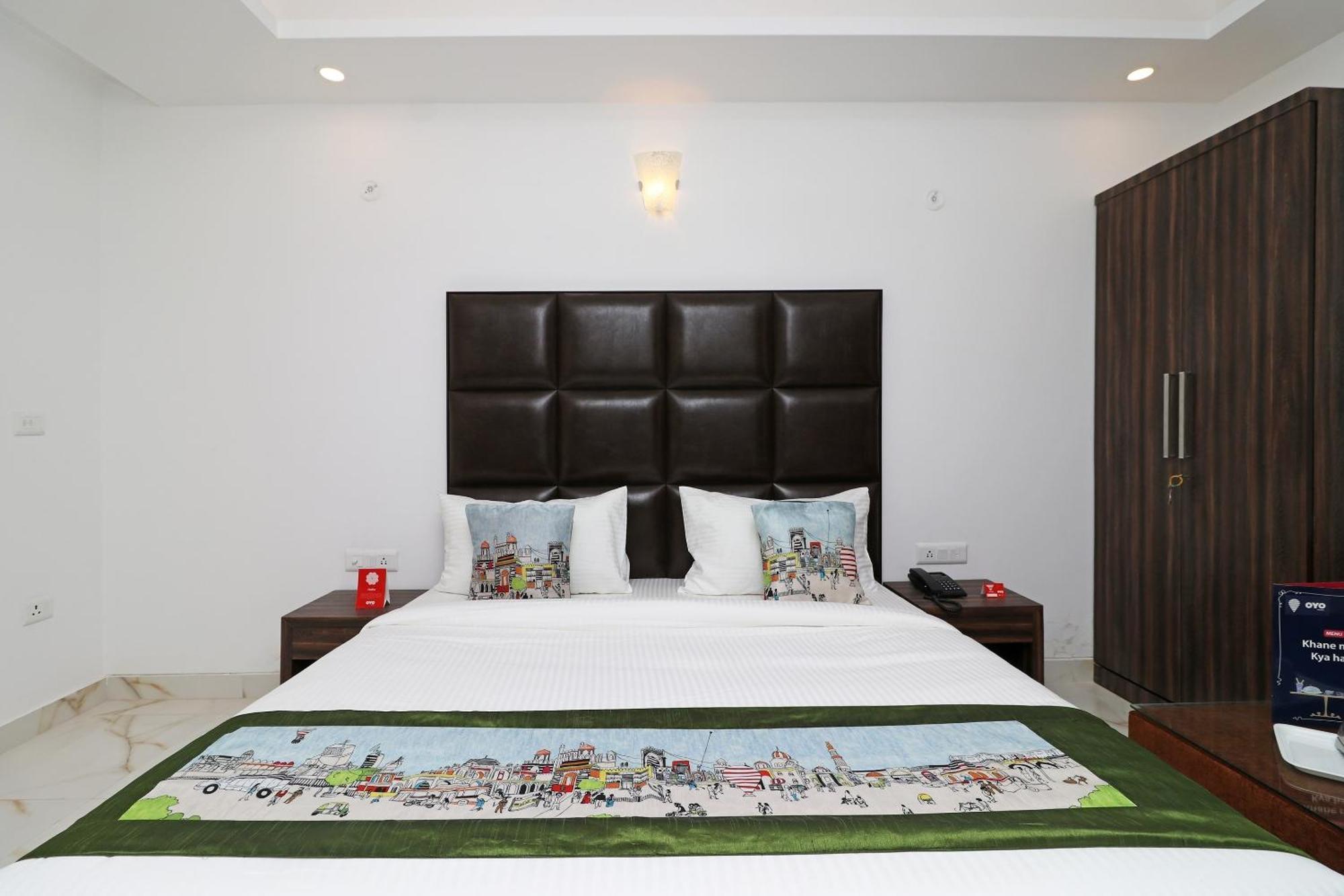 Hotel O Aamara Yeni Delhi Dış mekan fotoğraf