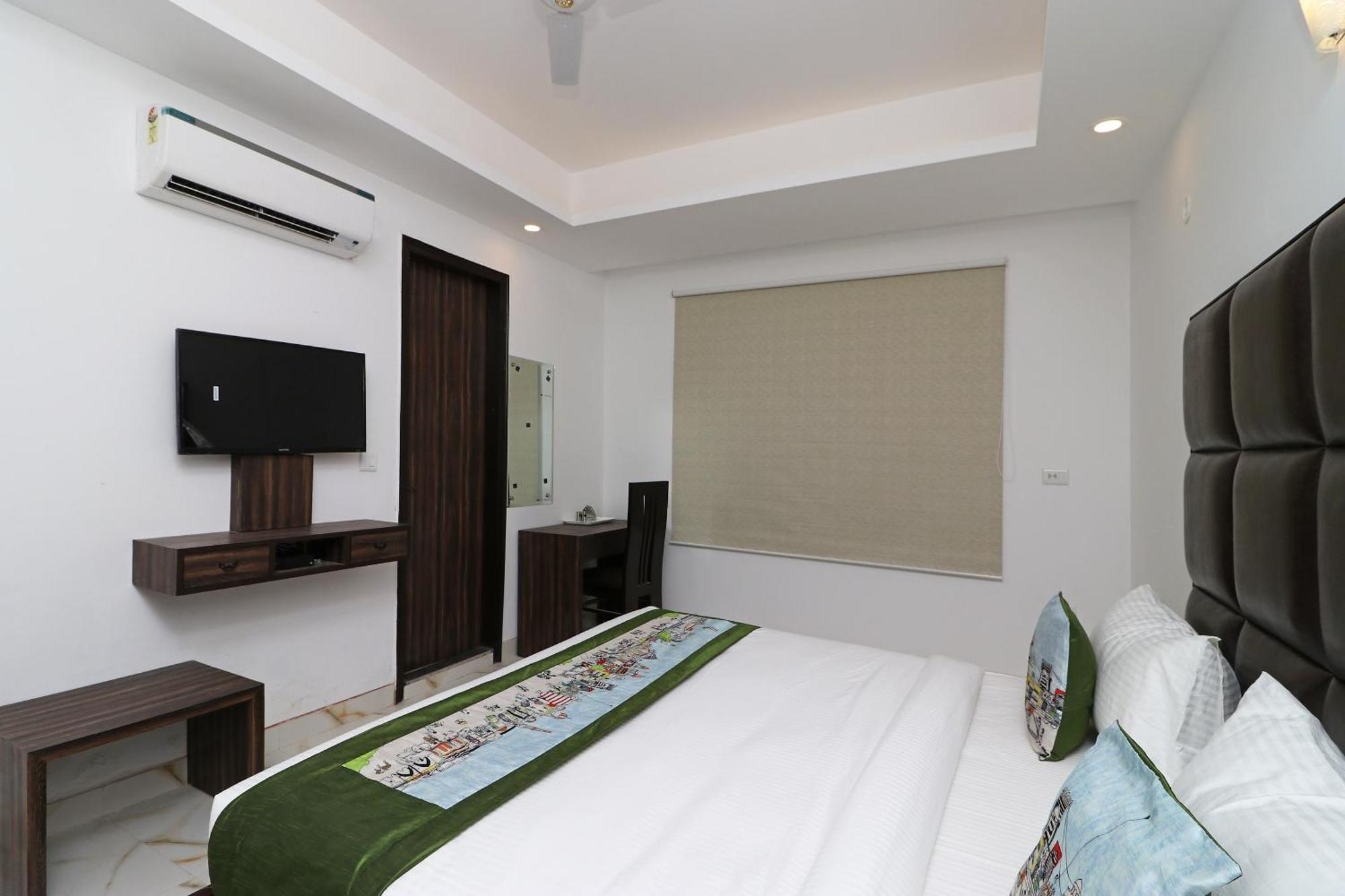 Hotel O Aamara Yeni Delhi Dış mekan fotoğraf