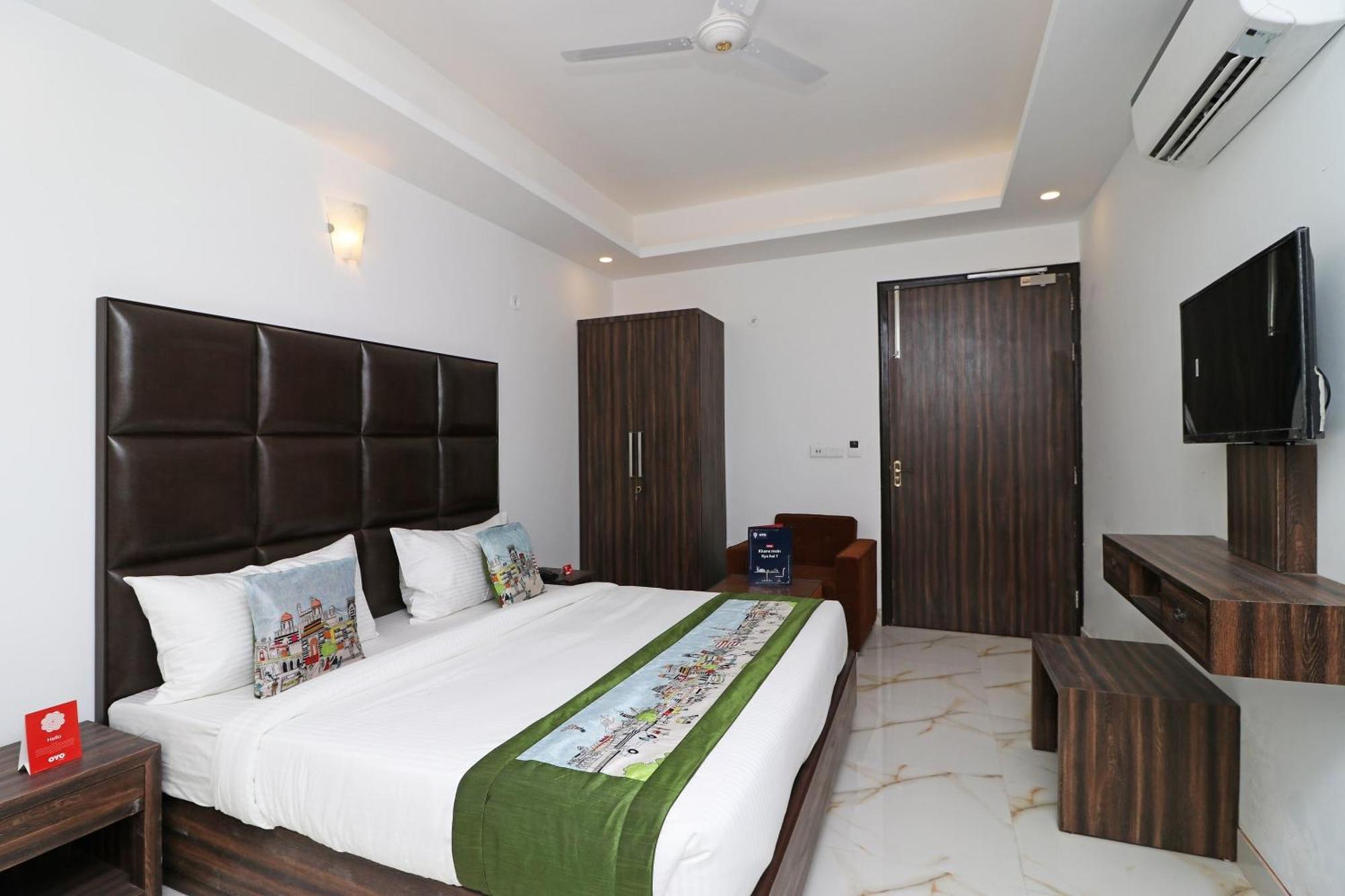 Hotel O Aamara Yeni Delhi Dış mekan fotoğraf